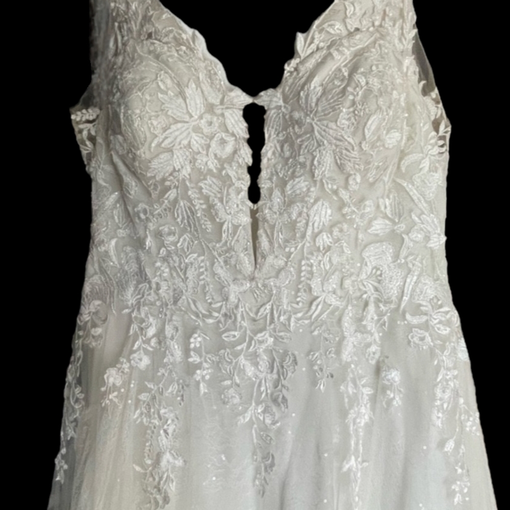 Mori Lee Ivory Floral Lace Gown